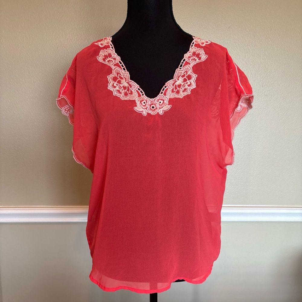 Alya Coral Sheer Embroidered Boho Vacation Feminine Blouse – Size M